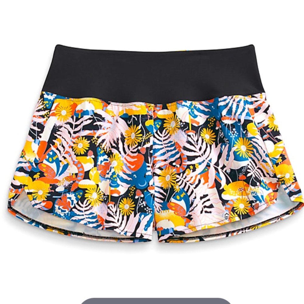 NWT! The North Face Women's Printed EA Arque 3 Inch Short